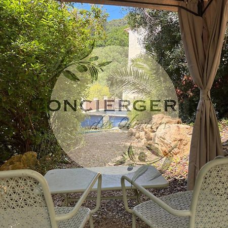 Villa Avec Piscine Belgentier מראה חיצוני תמונה
