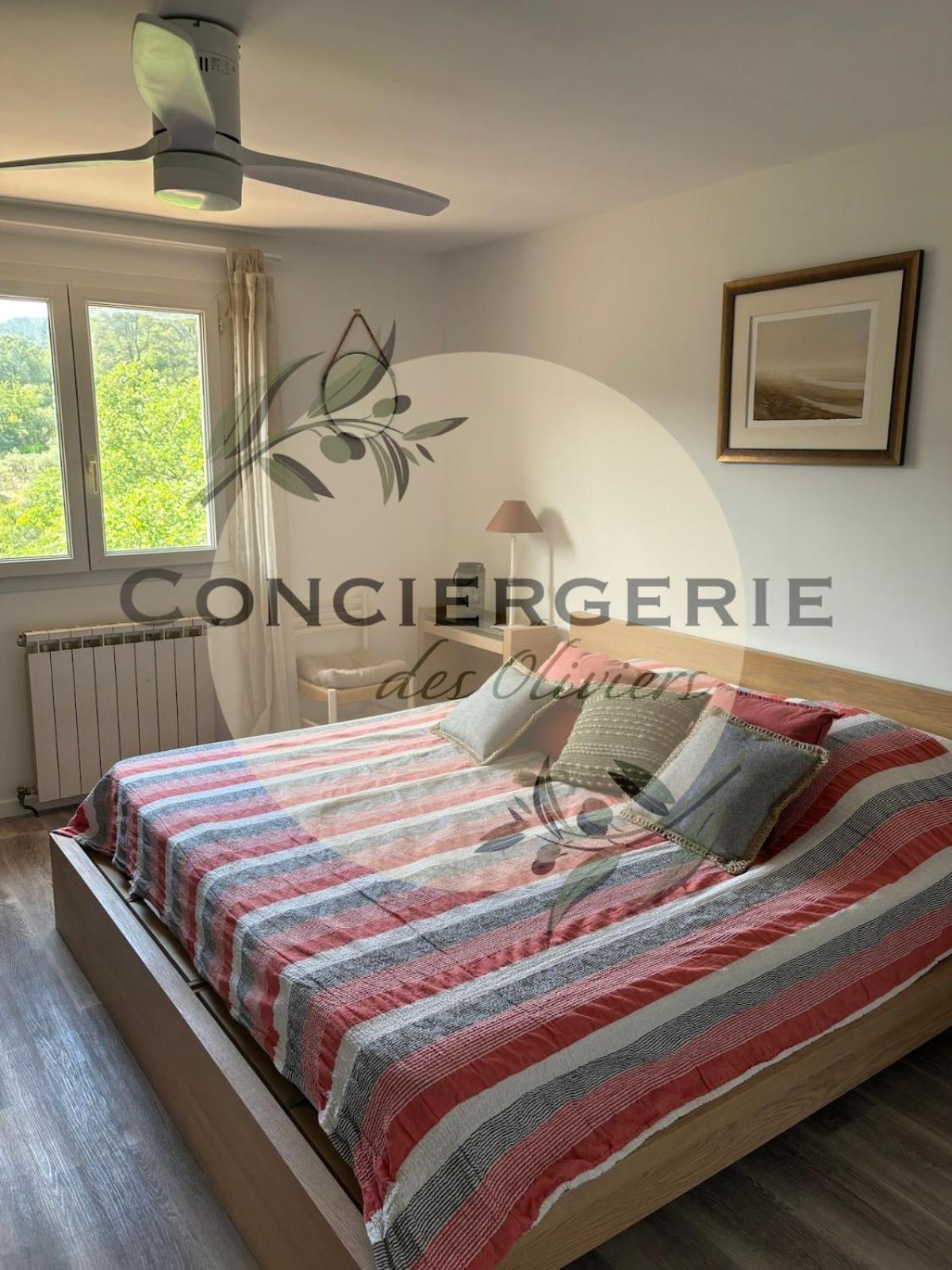 Villa Avec Piscine Belgentier מראה חיצוני תמונה